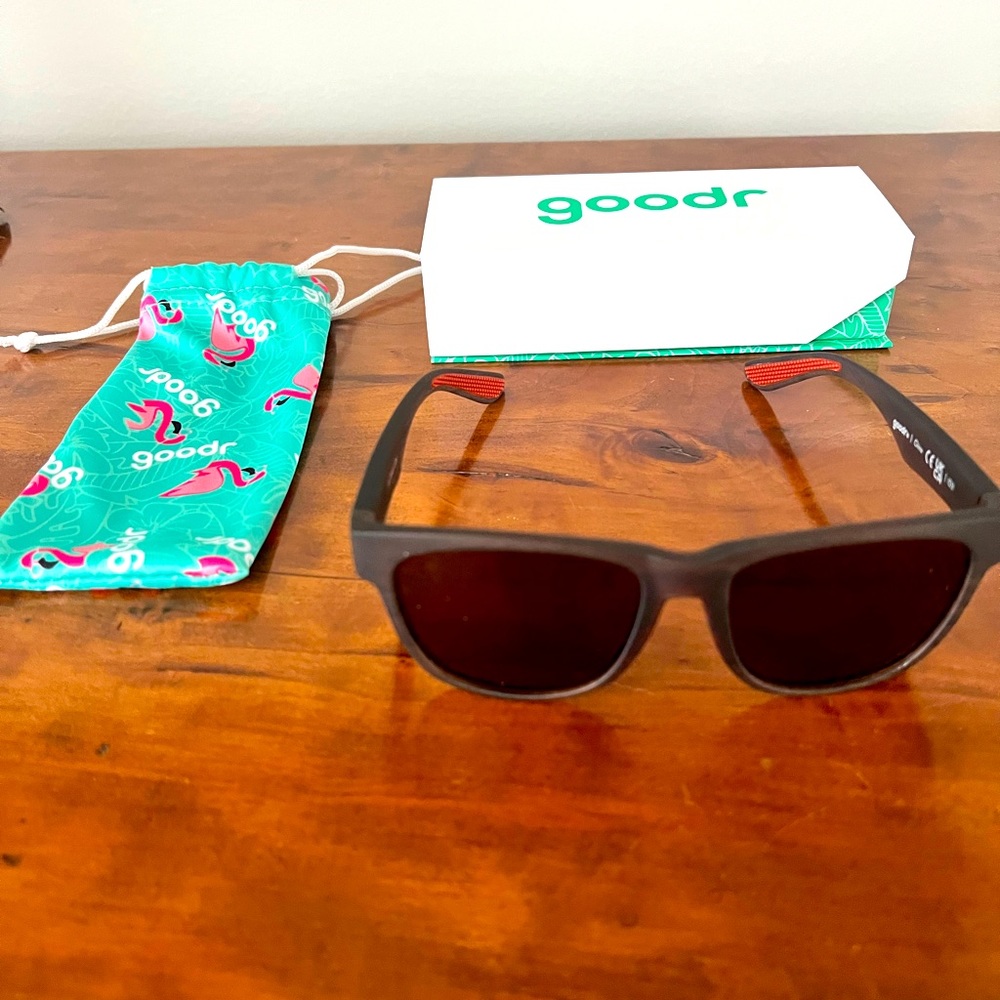 🔥NEW🔥GOODR Sunglasses, Just Knock It On!